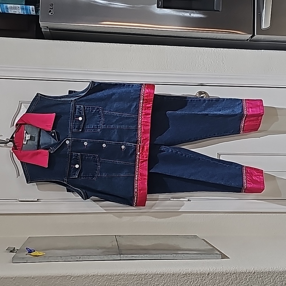 Adriana sport vintage set of jeans and vest embroidered size 20/22